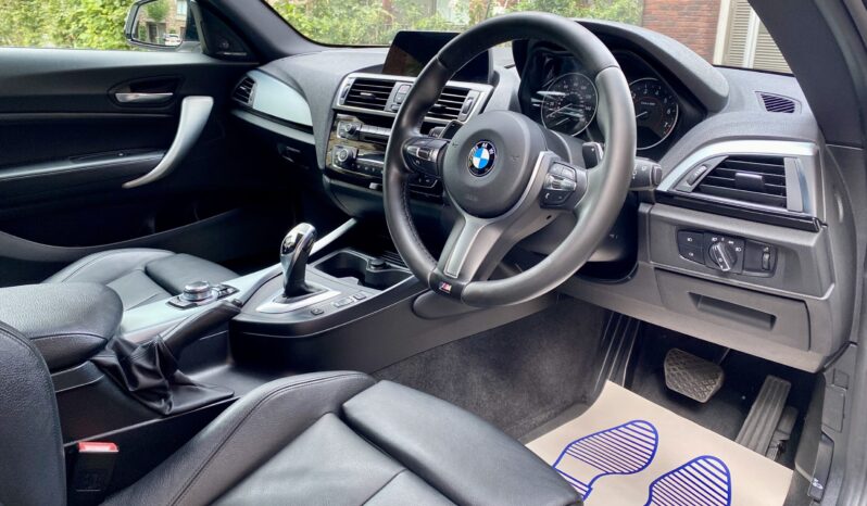 BMW 220i COUPE M SPORT full