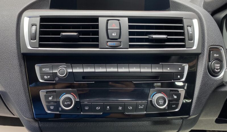 BMW 220i COUPE M SPORT full