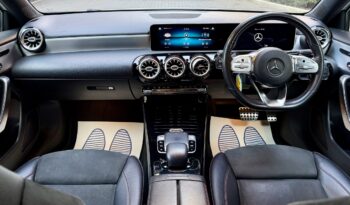 MERCEDES BENZ A200 AMG LINE (PREMIUM PLUS) full