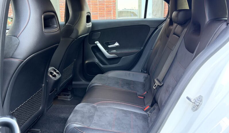 MERCEDES BENZ A200 AMG LINE (PREMIUM PLUS) full