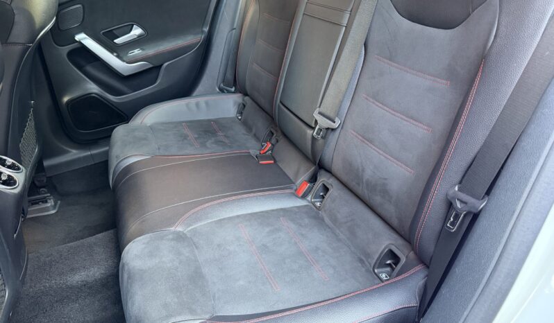 MERCEDES BENZ A200 AMG LINE (PREMIUM PLUS) full