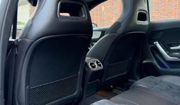 MERCEDES BENZ A200 AMG LINE (PREMIUM PLUS) full