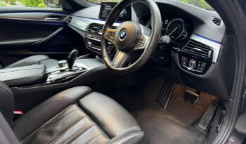 BMW 520d TOURING M SPORT full