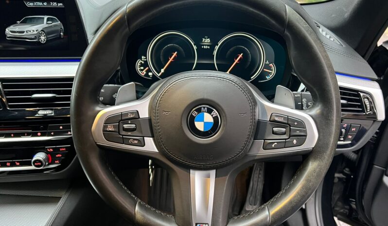 BMW 520d TOURING M SPORT full
