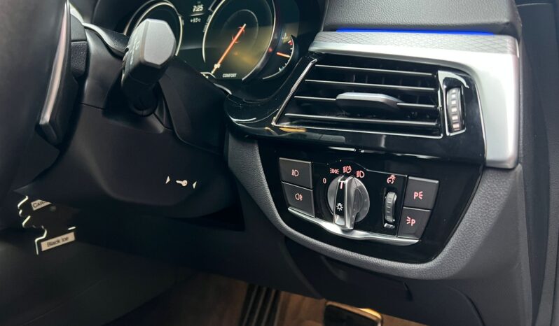 BMW 520d TOURING M SPORT full