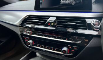 BMW 520d TOURING M SPORT full