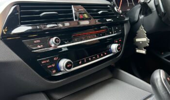 BMW 520d TOURING M SPORT full