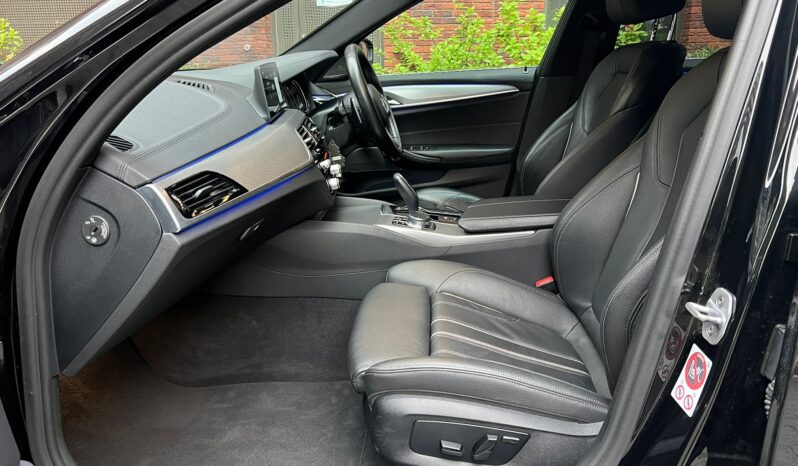 BMW 520d TOURING M SPORT full