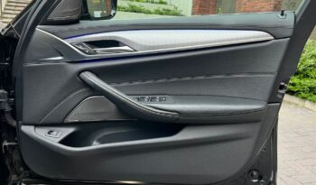 BMW 520d TOURING M SPORT full