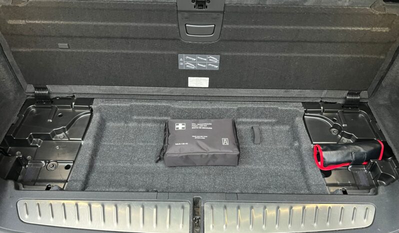 BMW 520d TOURING M SPORT full