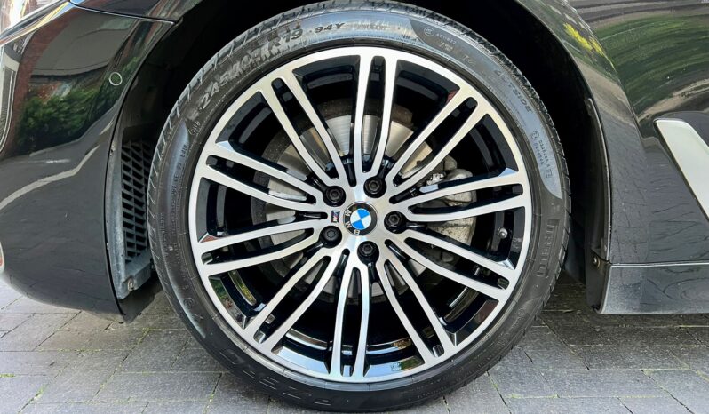 BMW 520d TOURING M SPORT full