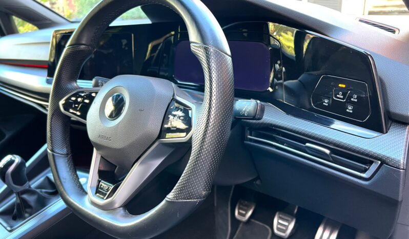 VOLKSWAGEN GOLF R LINE full