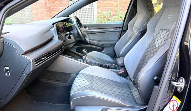 VOLKSWAGEN GOLF R LINE full