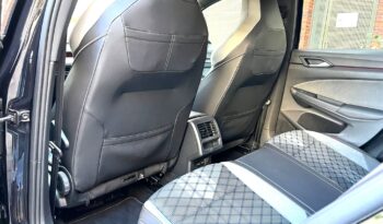 VOLKSWAGEN GOLF R LINE full