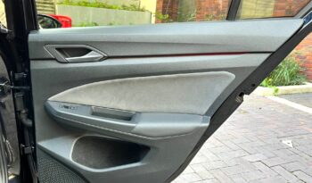 VOLKSWAGEN GOLF R LINE full