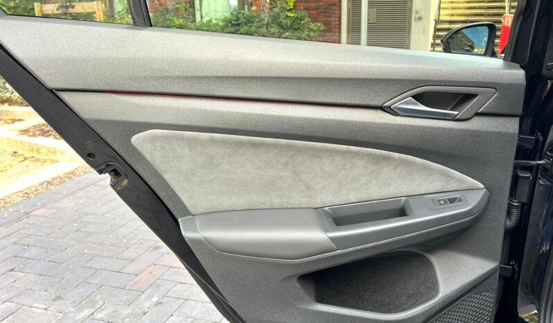 VOLKSWAGEN GOLF R LINE full