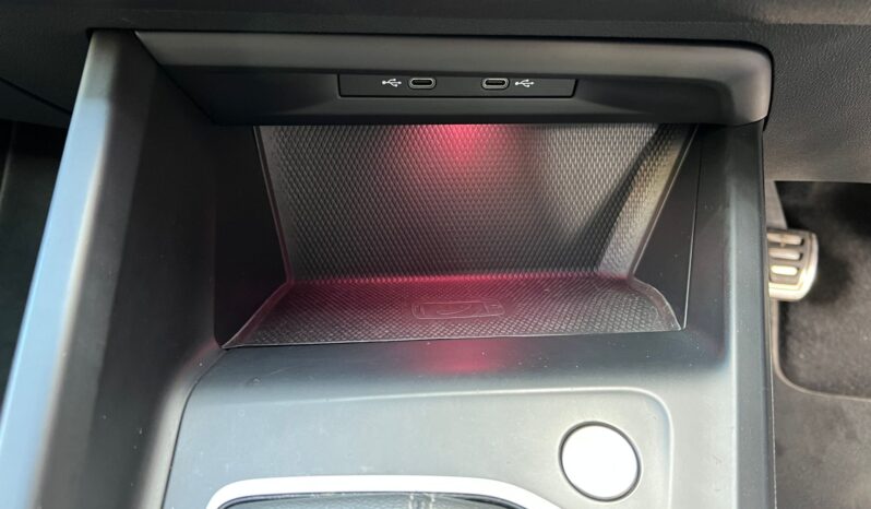 VOLKSWAGEN GOLF R LINE full