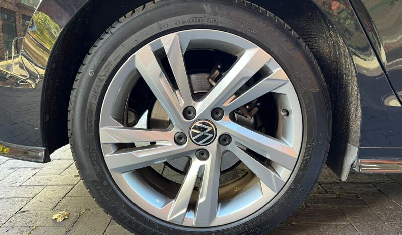 VOLKSWAGEN GOLF R LINE full