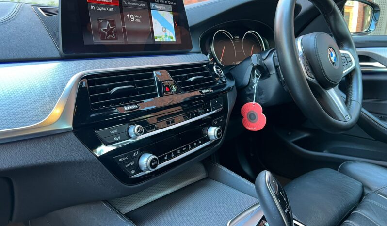 BMW 520d SALOON M SPORT full