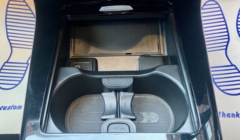 MERCEDES BENZ A200 AMG LINE (PREMIUM PLUS) full