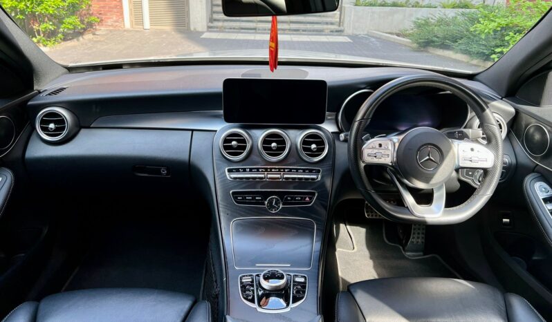 MERCEDES BENZ C300 AMG LINE EDITION full