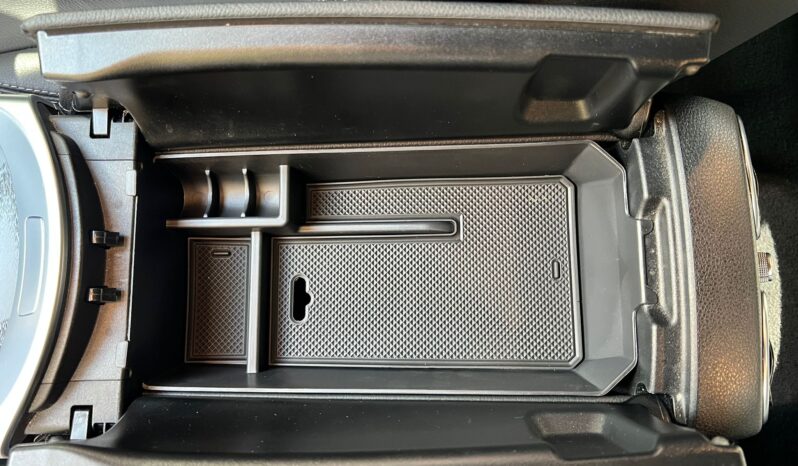 MERCEDES BENZ C300 AMG LINE EDITION full