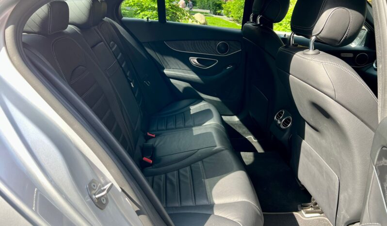 MERCEDES BENZ C300 AMG LINE EDITION full
