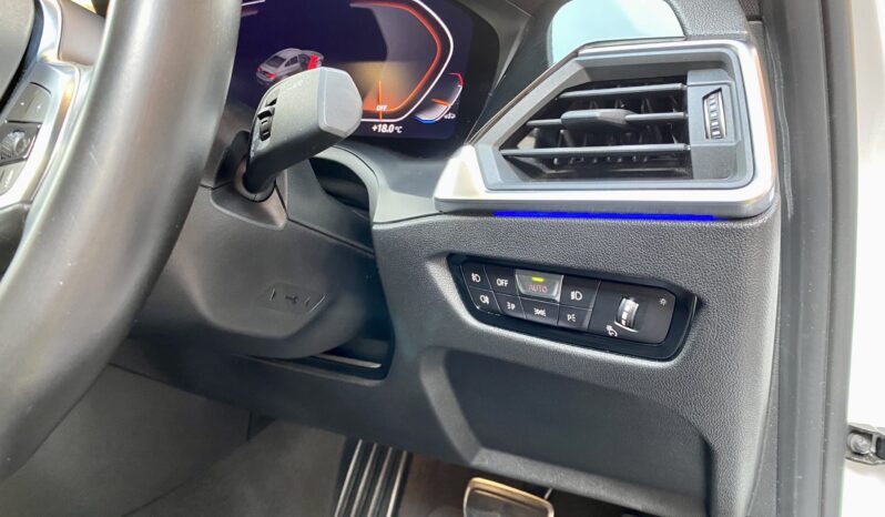 BMW 320i SALOON M SPORT full