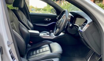 BMW 320i SALOON M SPORT full