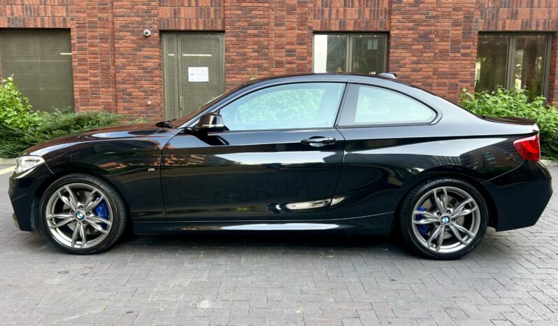 BMW M240i COUPE M SPORT full