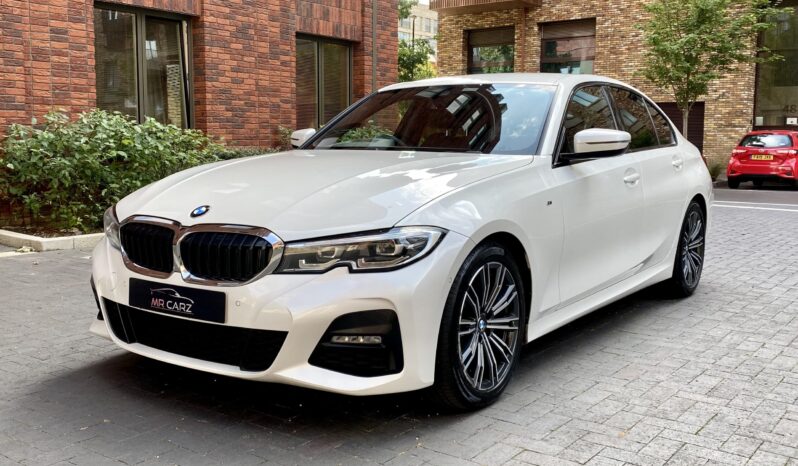 BMW 320i SALOON M SPORT full