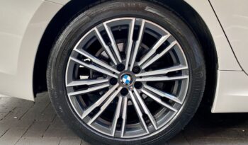BMW 320i SALOON M SPORT full