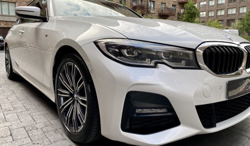 BMW 320i SALOON M SPORT full
