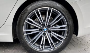 BMW 320i SALOON M SPORT full