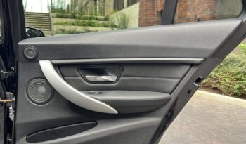 BMW 320i TOURING M SPORT full