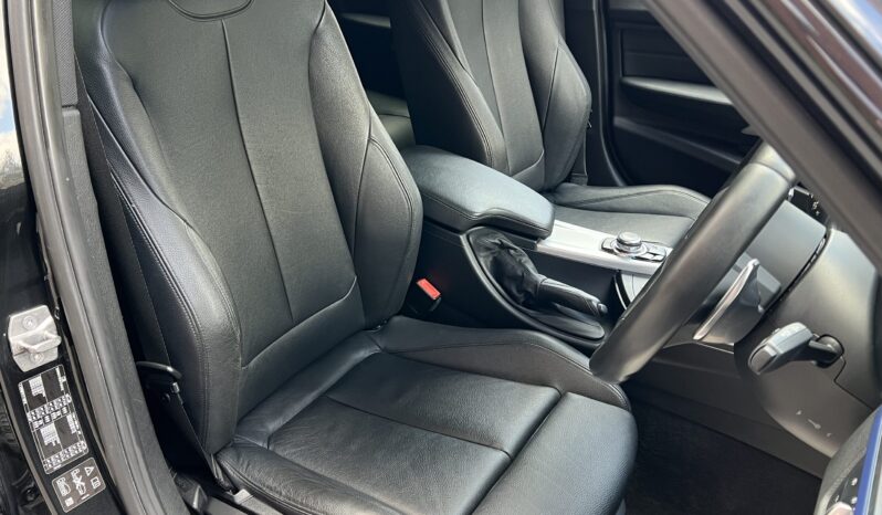 BMW 320i TOURING M SPORT full
