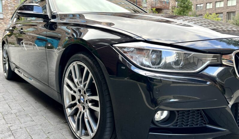 BMW 320i TOURING M SPORT full