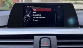 BMW 320i TOURING M SPORT full