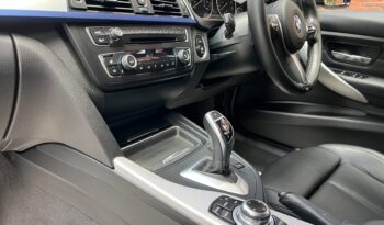 BMW 320i TOURING M SPORT full
