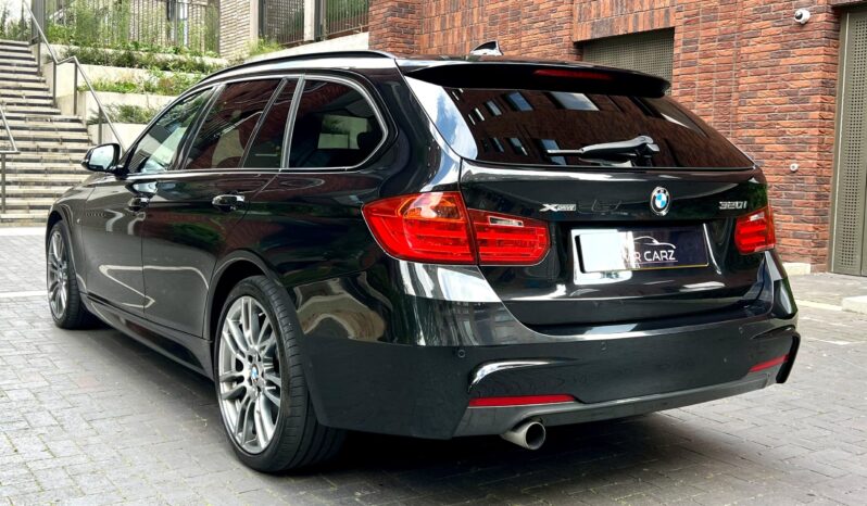 BMW 320i TOURING M SPORT full