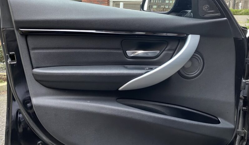 BMW 330d X DRIVE TOURING M SPORT full