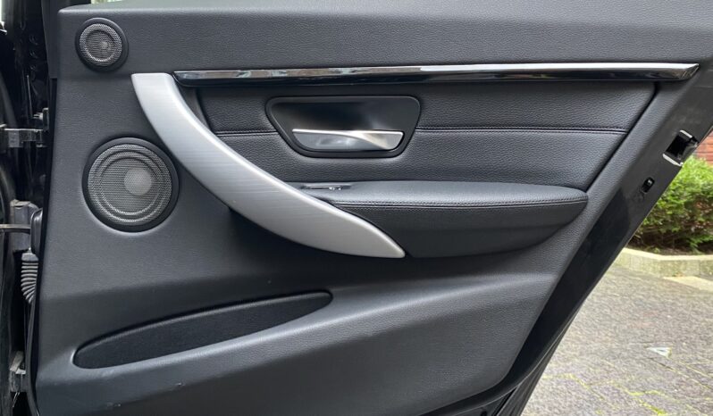 BMW 330d X DRIVE TOURING M SPORT full