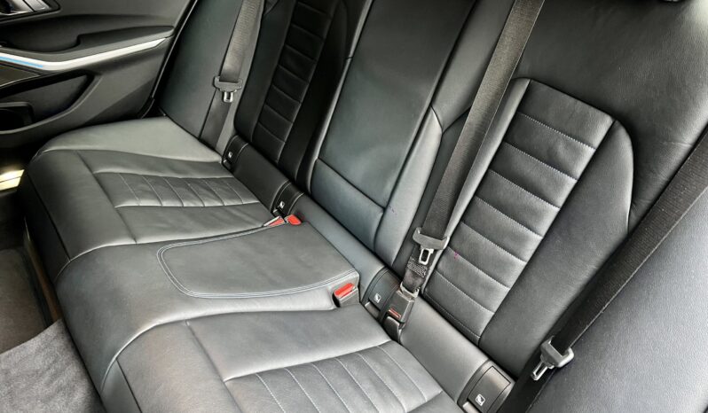BMW 330E SALOON M SPORT INDIVIDUAL full