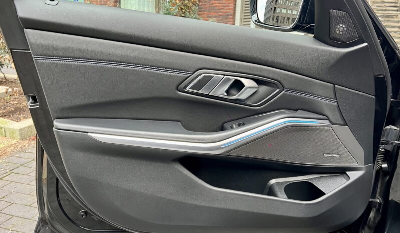 BMW 330E SALOON M SPORT INDIVIDUAL full