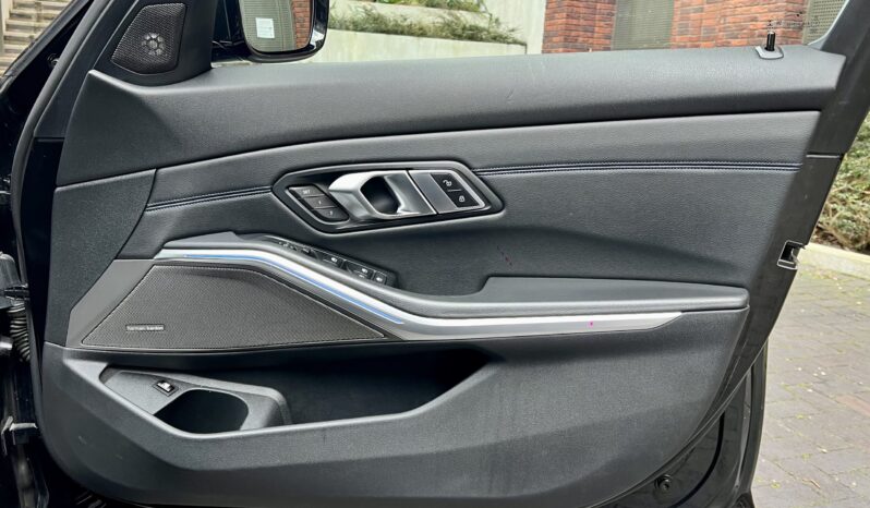 BMW 330E SALOON M SPORT INDIVIDUAL full