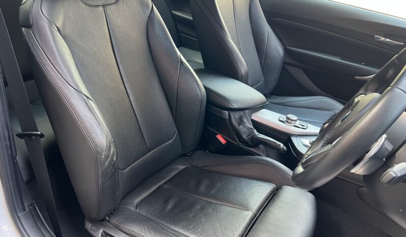 BMW 220i COUPE M SPORT full