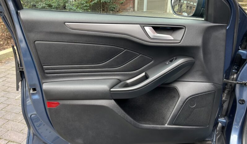 FORD FOCUS TITANIUM X full