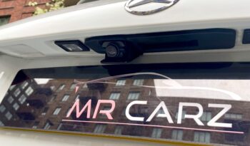 MERCEDES BENZ A250e AMG LINE full