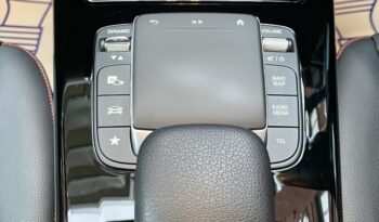 MERCEDES BENZ A250e AMG LINE full