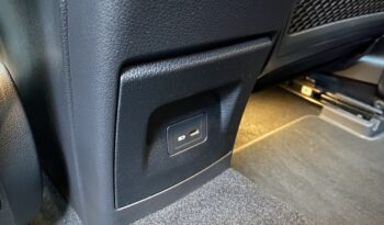 MERCEDES BENZ A250e AMG LINE full